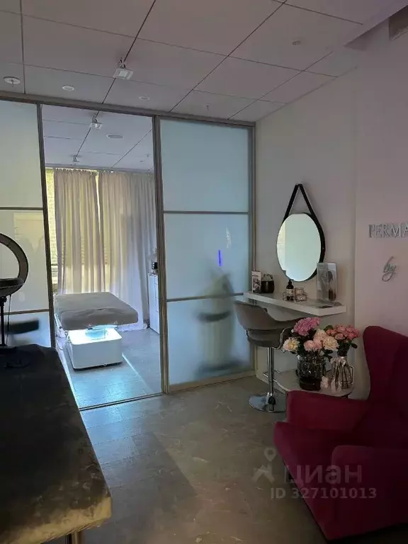 Помещение свободного назначения в Санкт-Петербург Социалистическая ... - Фото 1