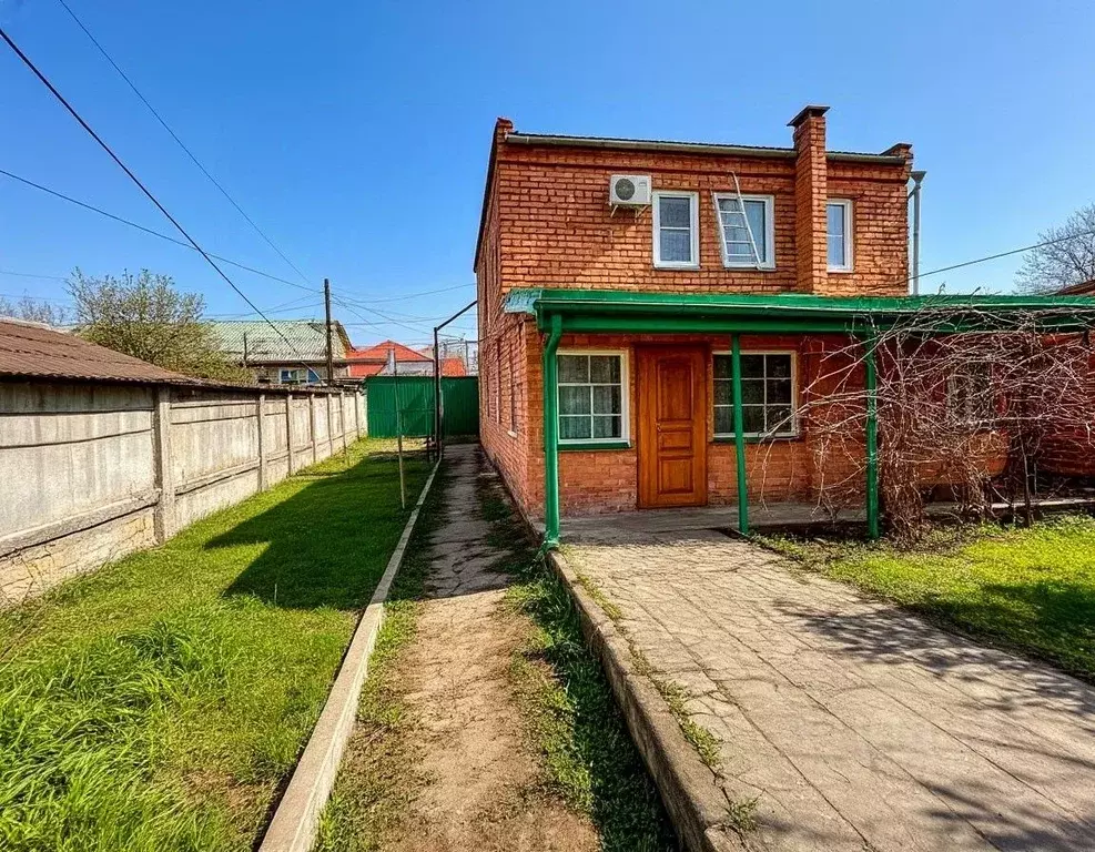 Дом в Астраханская область, Астрахань Кооперативная пл., 13 (126 м) - Фото 1