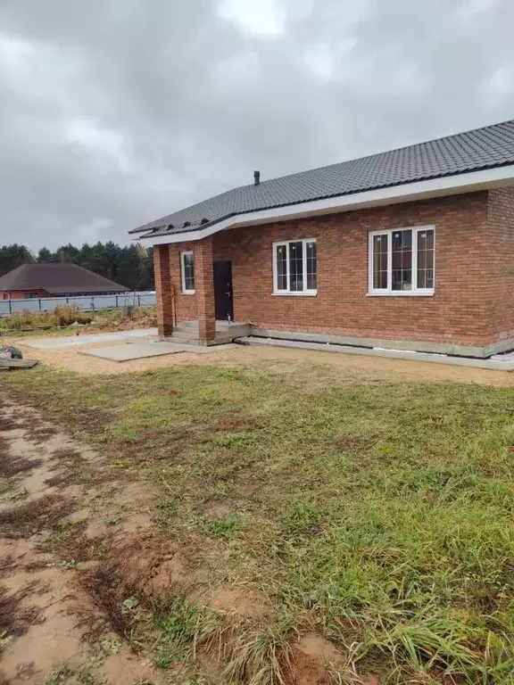 Дом в Калужская область, Малоярославецкий муниципальный округ, ... - Фото 1