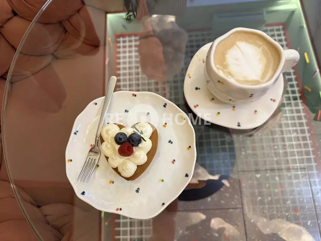 Торговая площадь в Пермский край, Пермь ул. Сапфирная, 15 (30 м) - Фото 1