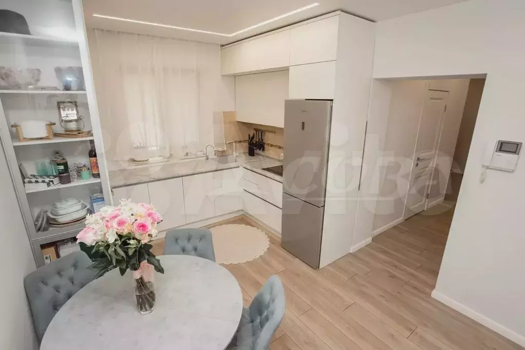 2-к. квартира, 65 м, 2/9 эт. - Фото 1