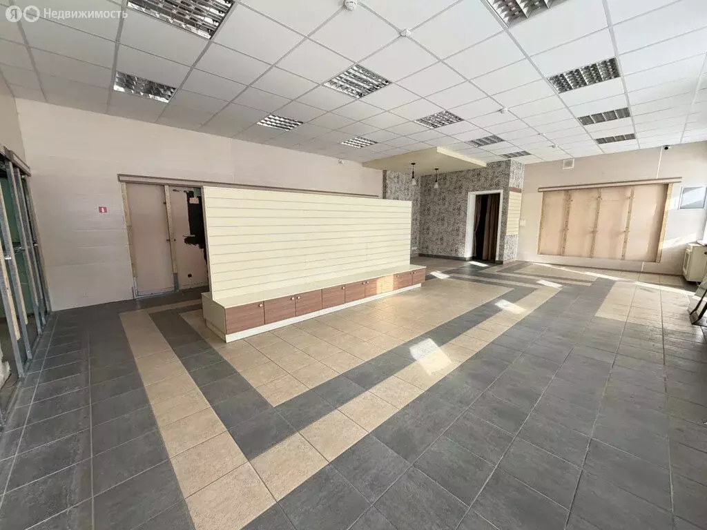 Торговая площадь (111.1 м) - Фото 1