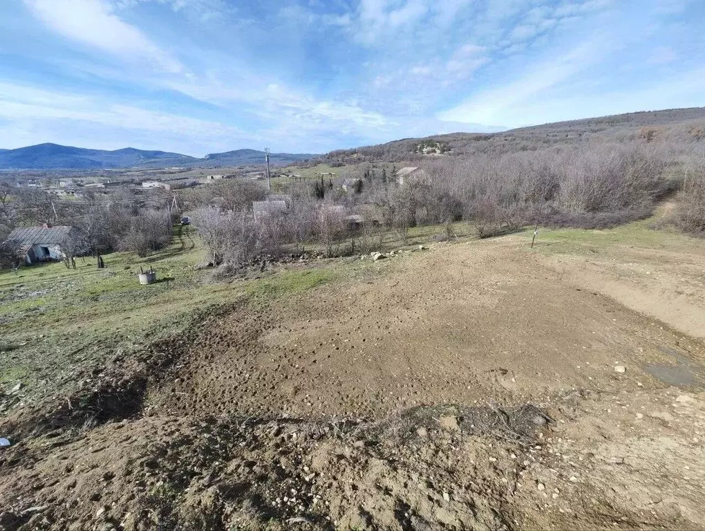 Участок в Севастополь с. Новобобровка, пер. Жасминовый, 2 (7.1 сот.) - Фото 1