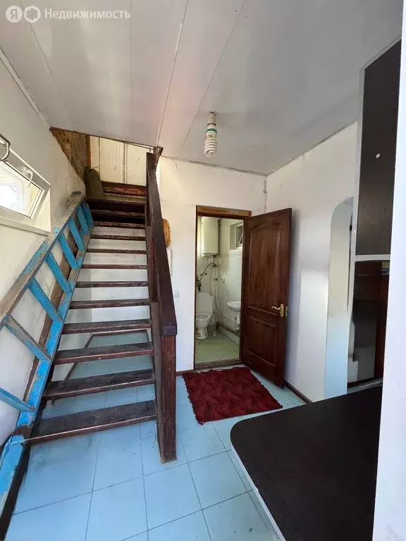 Дом в Симферопольский район, село Трудовое (46 м) - Фото 1