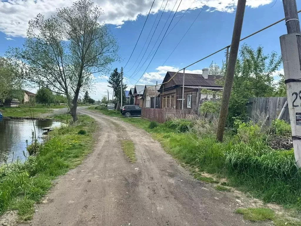 Участок в Челябинская область, Касли ул. Энгельса (7.0 сот.) - Фото 1