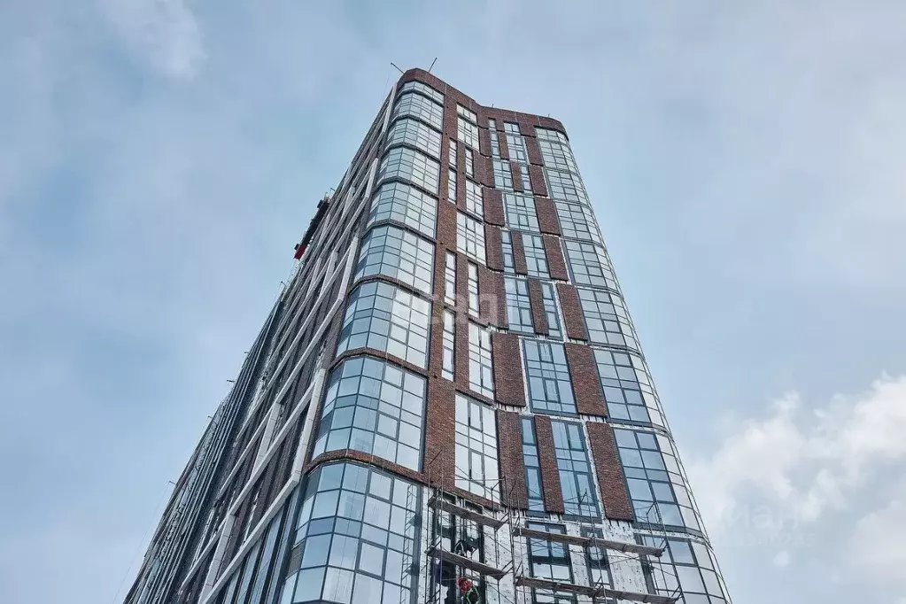 2-к кв. Тюменская область, Тюмень ул. Николая Машарова, 2 (75.0 м) - Фото 0