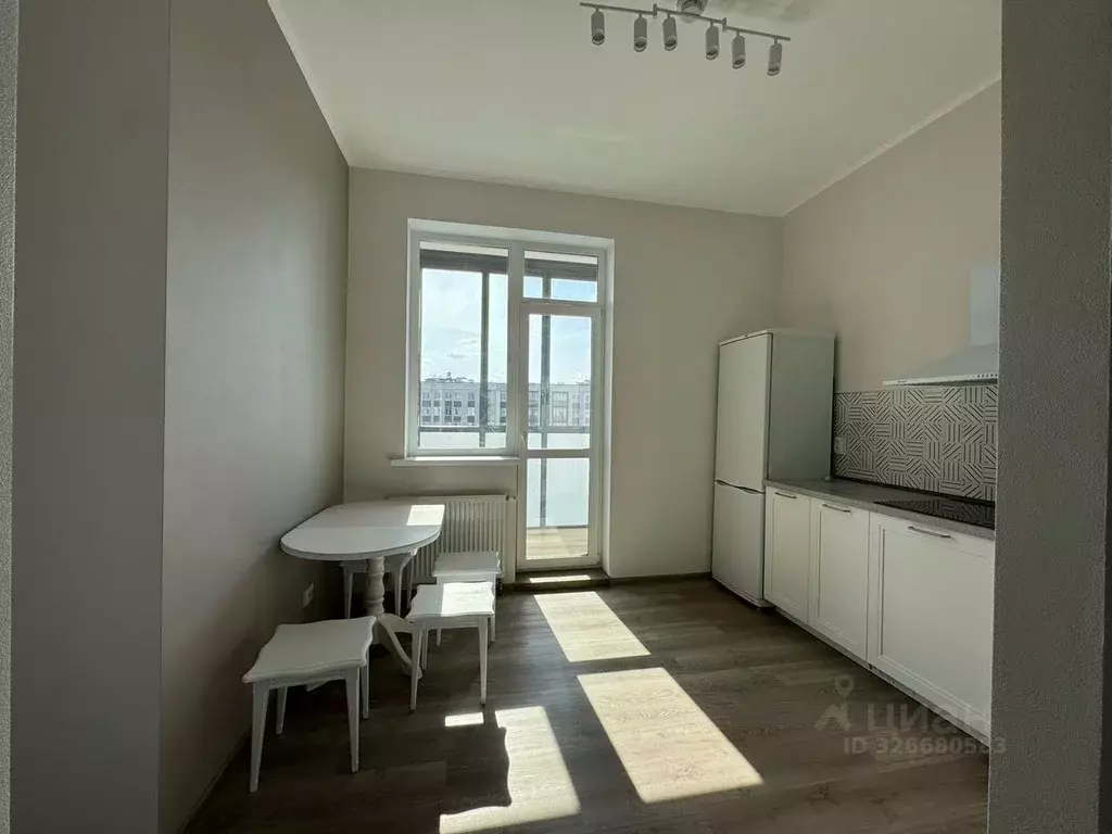 2-к кв. Ленинградская область, Мурино Всеволожский район, ул. ... - Фото 2