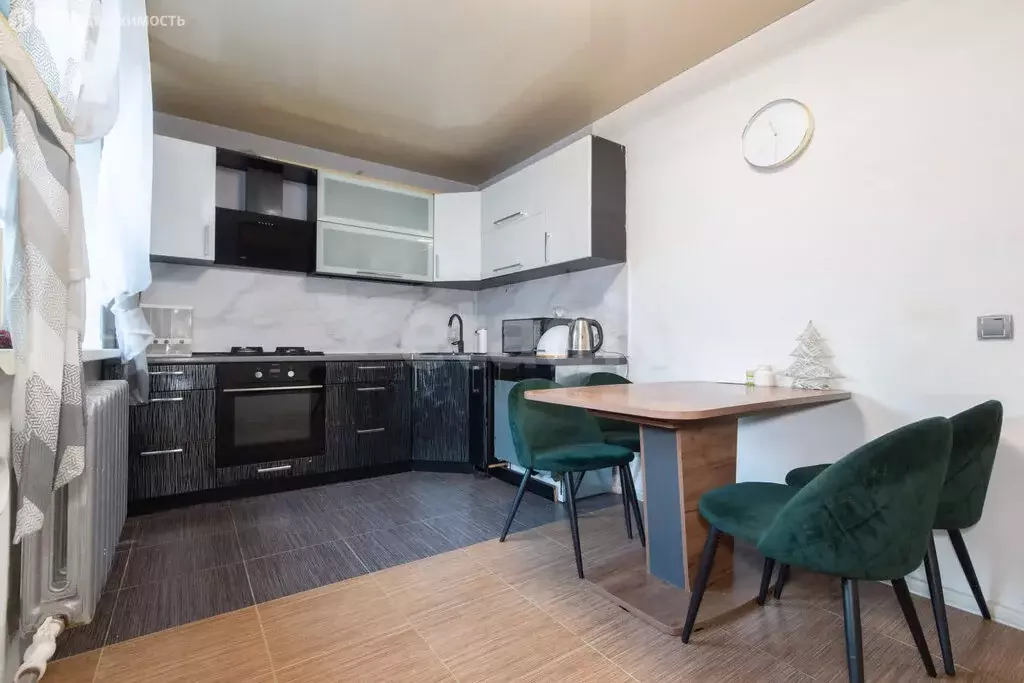 2-комнатная квартира: Калининград, улица Еловая Аллея, 30 (70.5 м) - Фото 1