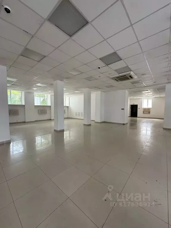 Торговая площадь в Свердловская область, Екатеринбург ул. ... - Фото 0