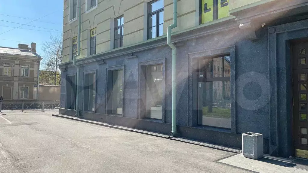 Угловое, центр, 195 м2 - Фото 1