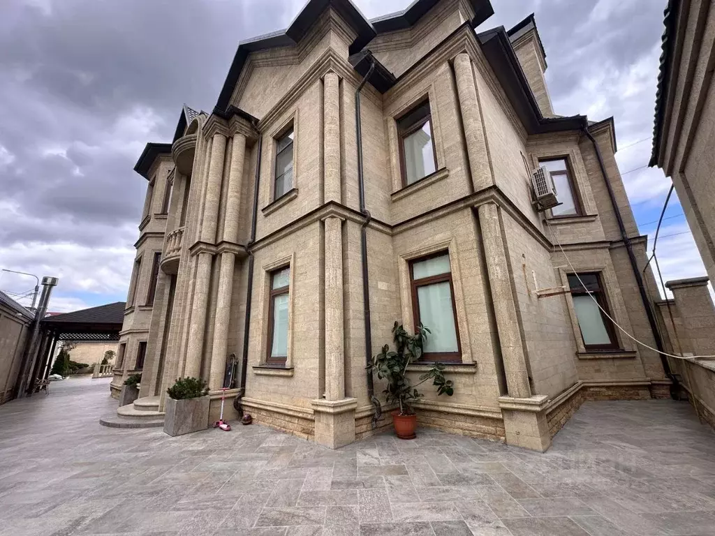 Дом в Дагестан, Махачкала ул. Кадрии Темирбулатовой, 12 (800 м) - Фото 1