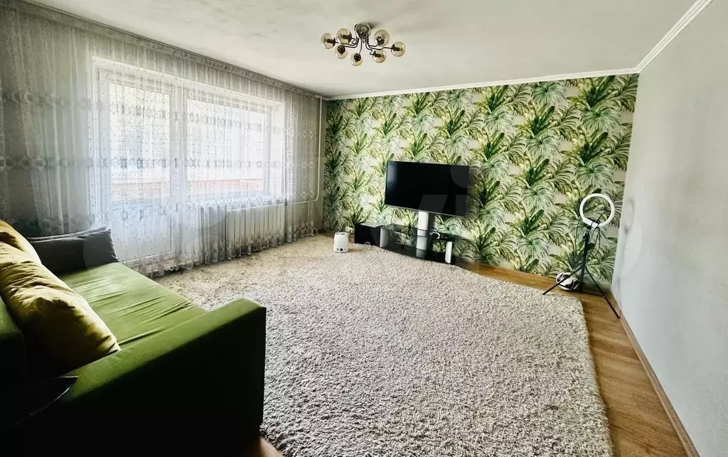 2-к. квартира, 52 м, 1/5 эт. - Фото 0