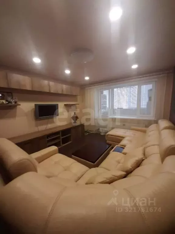 2-к кв. Ямало-Ненецкий АО, Новый Уренгой Ягельный мкр, ул. Южная, 30А ... - Фото 1