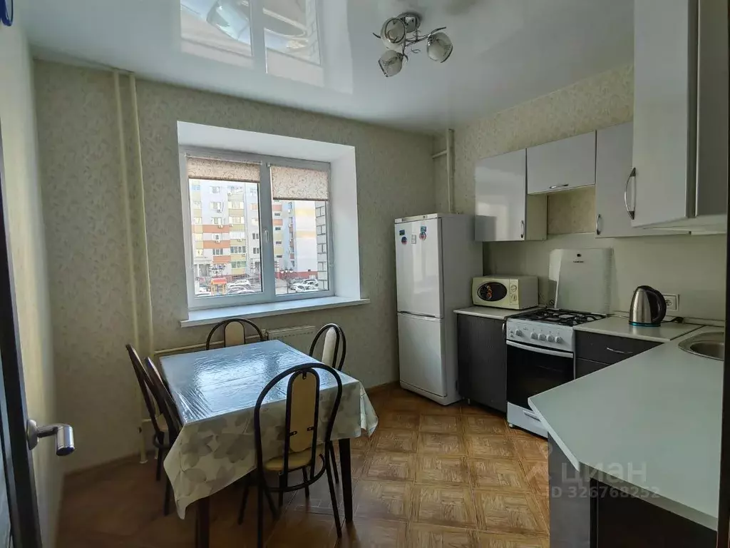 2-к кв. Волгоградская область, Волгоград ул. Базарова, 20 (64.0 м) - Фото 1