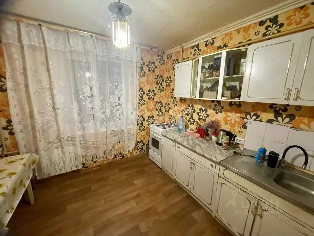 2-к кв. Белгородская область, Белгород ул. Есенина, 12 (50.2 м) - Фото 0
