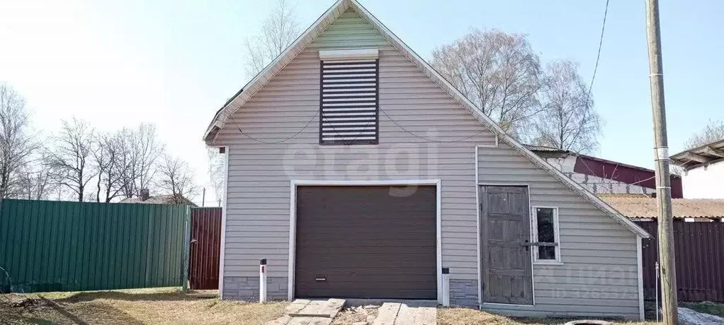 Дом в Ленинградская область, Лодейное поле ул. Пограничная, 4 (80 м) - Фото 1