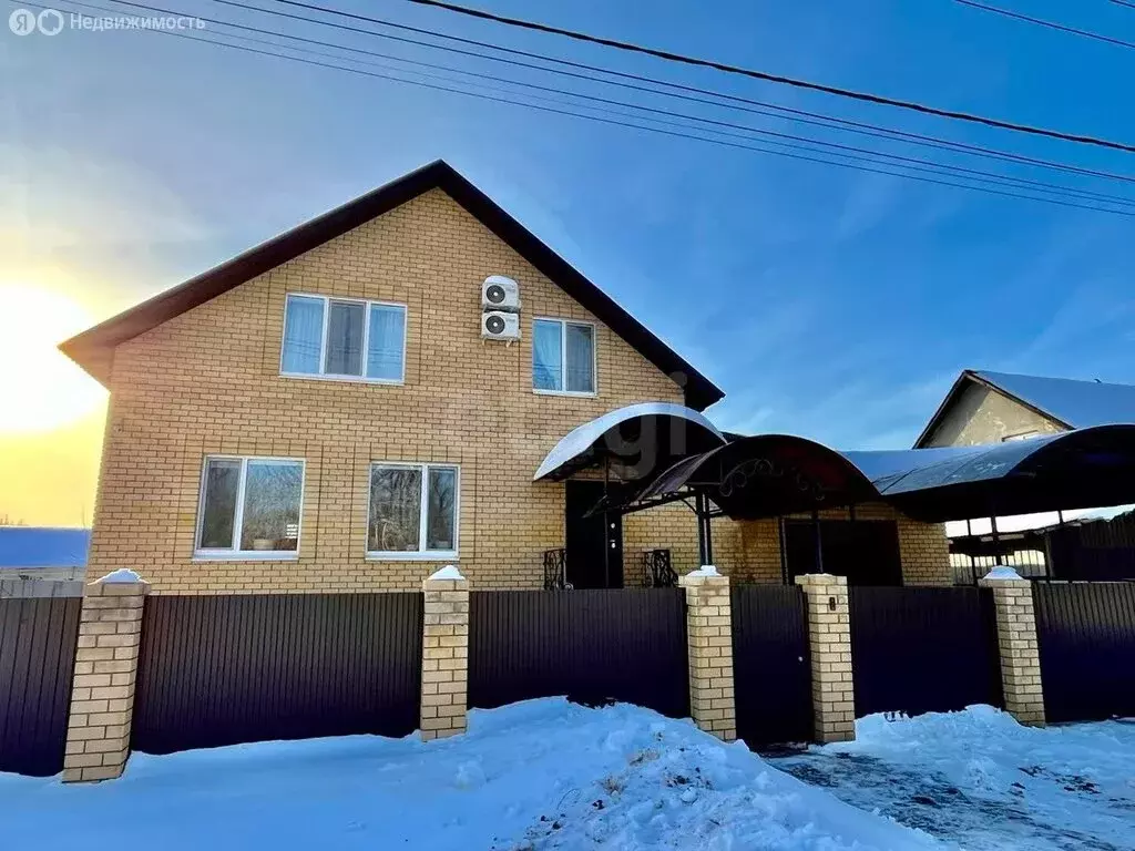 Дом в Оренбургский район, Красноуральский сельсовет, село имени 9 ... - Фото 1