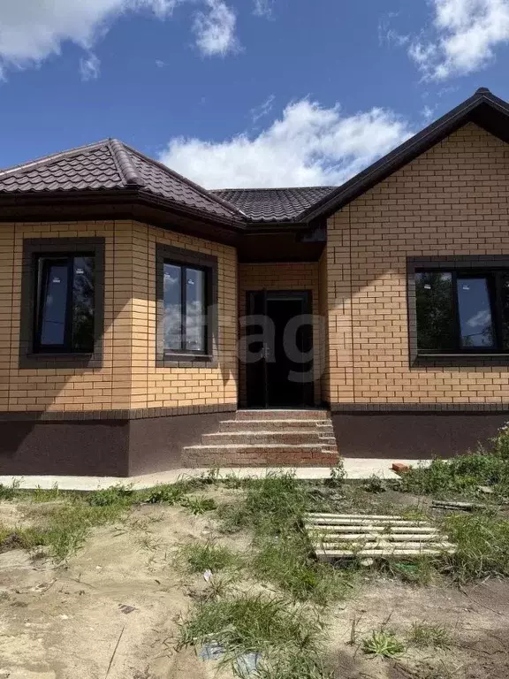 Дом в Курская область, Курский район, Нижнемедведицкий сельсовет, д. ... - Фото 0
