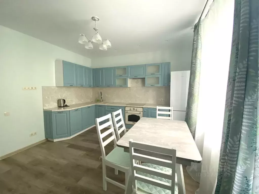 2-к кв. Санкт-Петербург Кременчугская ул., 11к2 (70.4 м) - Фото 1