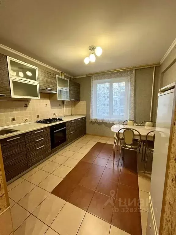 3-к кв. Омская область, Омск ул. Попова, 3/3 (70.0 м) - Фото 1