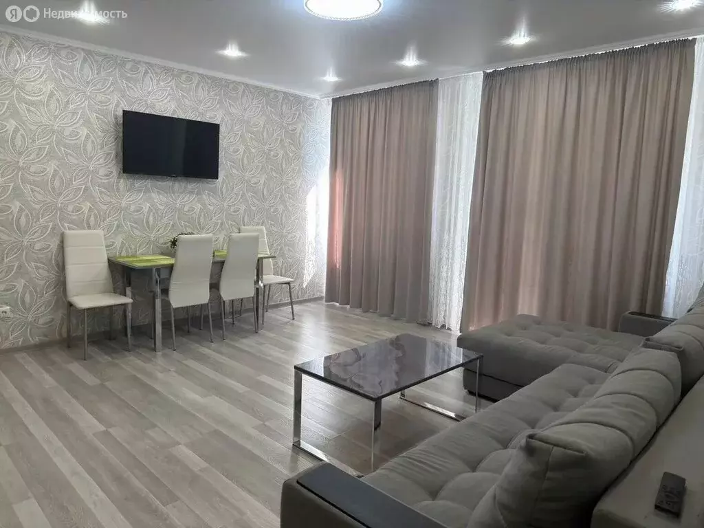 1-комнатная квартира: Тюмень, улица Константина Посьета, 14 (56.9 м) - Фото 2