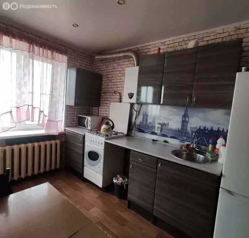 3-комнатная квартира: Каменск-Шахтинский, Больничная улица, 21А (60 м) - Фото 1