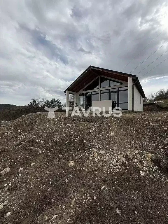 Дом в Крым, Симферопольский район, Добровское с/пос, с. Лозовое  (95 ... - Фото 2