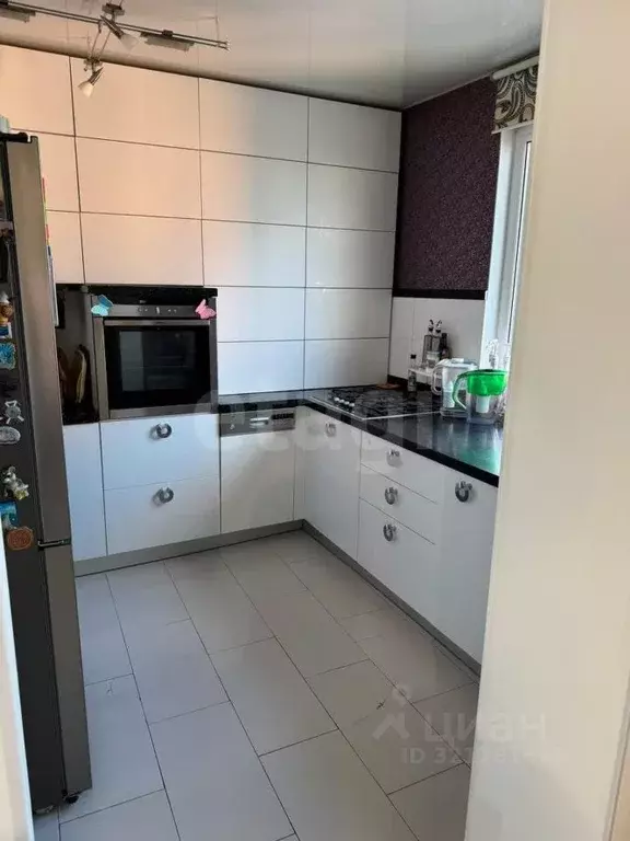 3-к кв. Ямало-Ненецкий АО, Новый Уренгой Советский мкр, 4/4 (65.5 м) - Фото 1