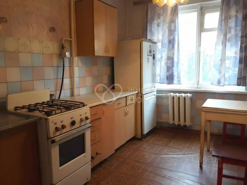 3-к кв. Волгоградская область, Волгоград Удмуртская ул., 36 (64.6 м) - Фото 0