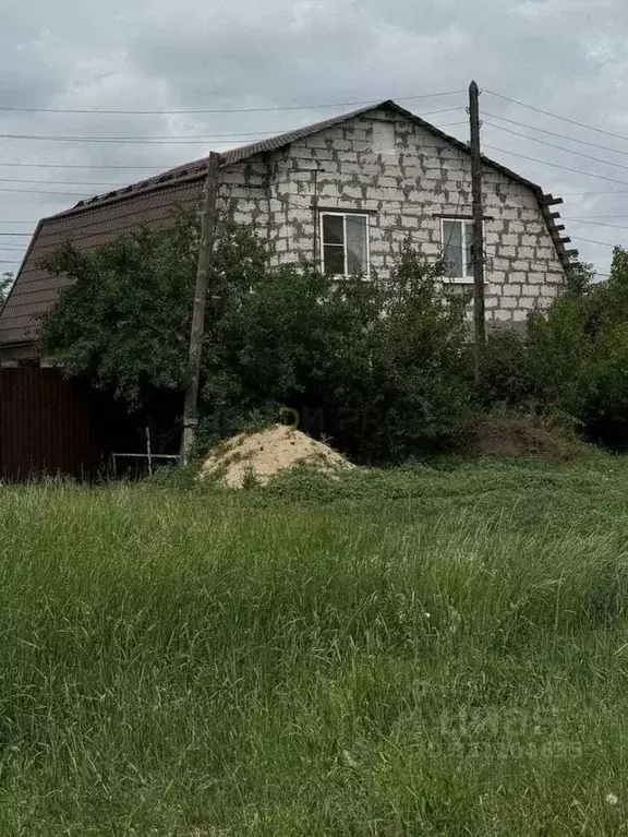 Дом в Саратовская область, Энгельс ул. Колотилова, 121 (147 м) - Фото 1