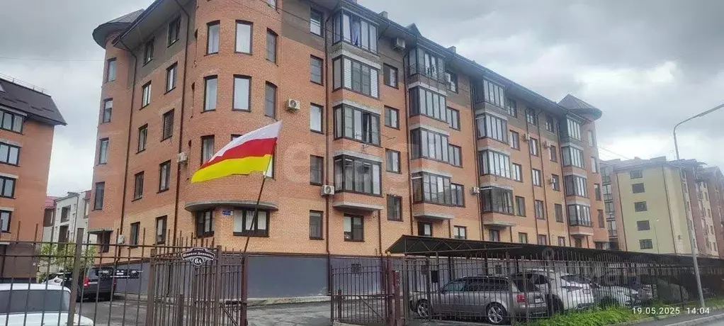 2-к кв. Северная Осетия, Владикавказ ул. Шамиля Джикаева, 6А (85.3 м) - Фото 1