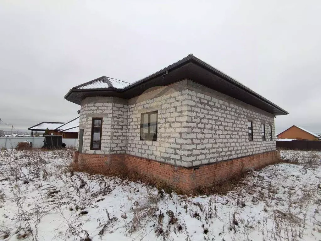 Дом в Белгородская область, Старый Оскол Радужный мкр,  (150 м) - Фото 0