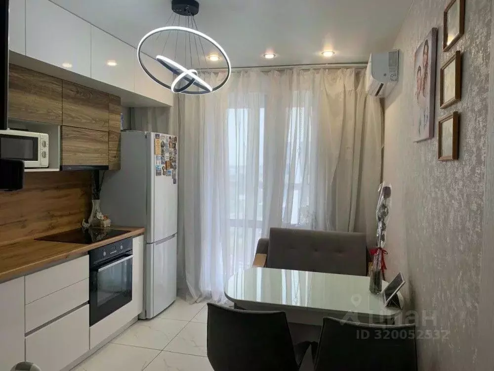 2-к кв. Омская область, Омск ул. 70 лет Октября, 3 (55.0 м) - Фото 2