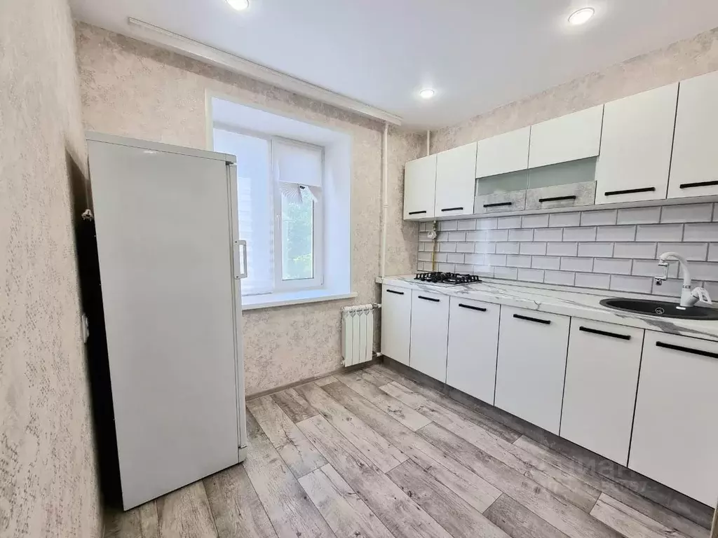 1-к кв. Орловская область, Орел ул. Кузнецова, 8 (32.7 м) - Фото 0