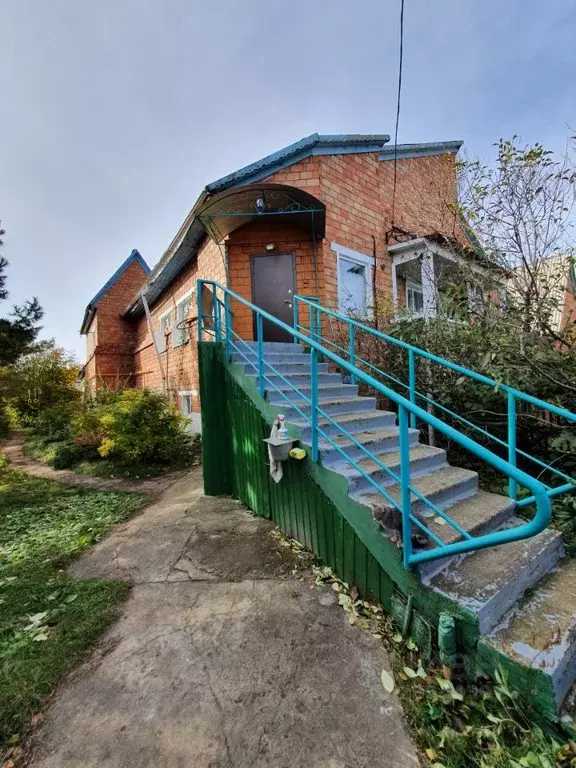 Дом в Омская область, Калачинск ул. Папко, 1 (346 м) - Фото 1