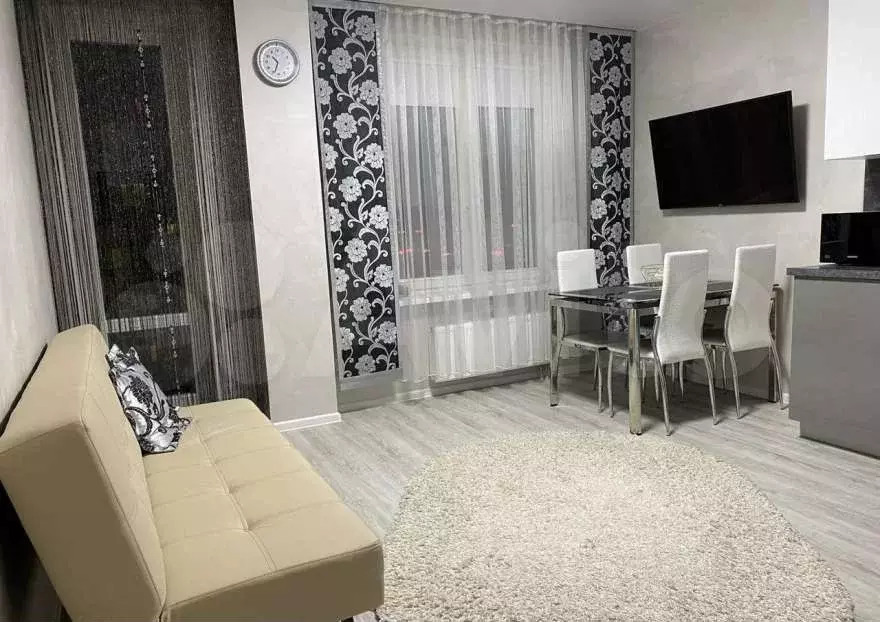 1-к. квартира, 41 м, 17/18 эт. - Фото 1