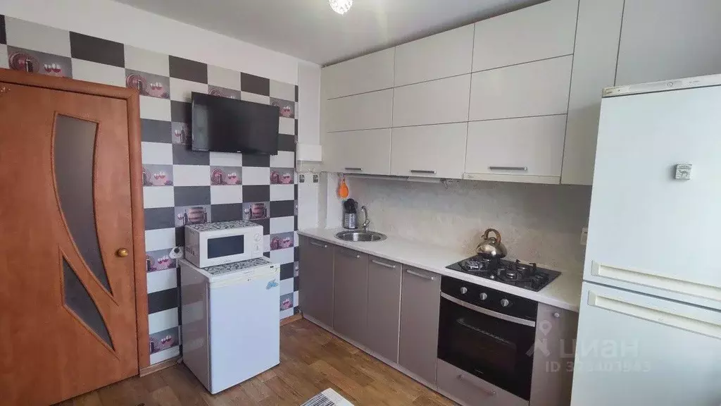 3-к кв. Пермский край, Пермь ул. Юрша, 9 (68.0 м) - Фото 2