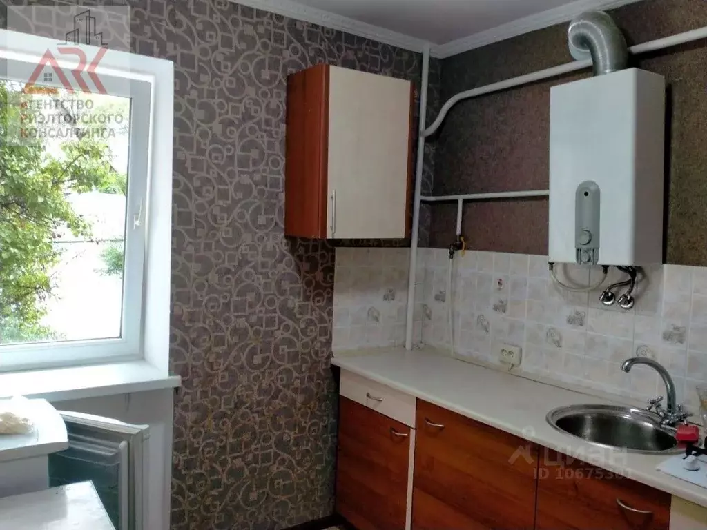 2-к кв. Крым, Симферополь ул. Калинина, 33 (43.0 м) - Фото 0