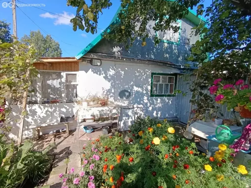 Дом в Нижнекамск, посёлок Строителей, Садовая улица (40 м) - Фото 1