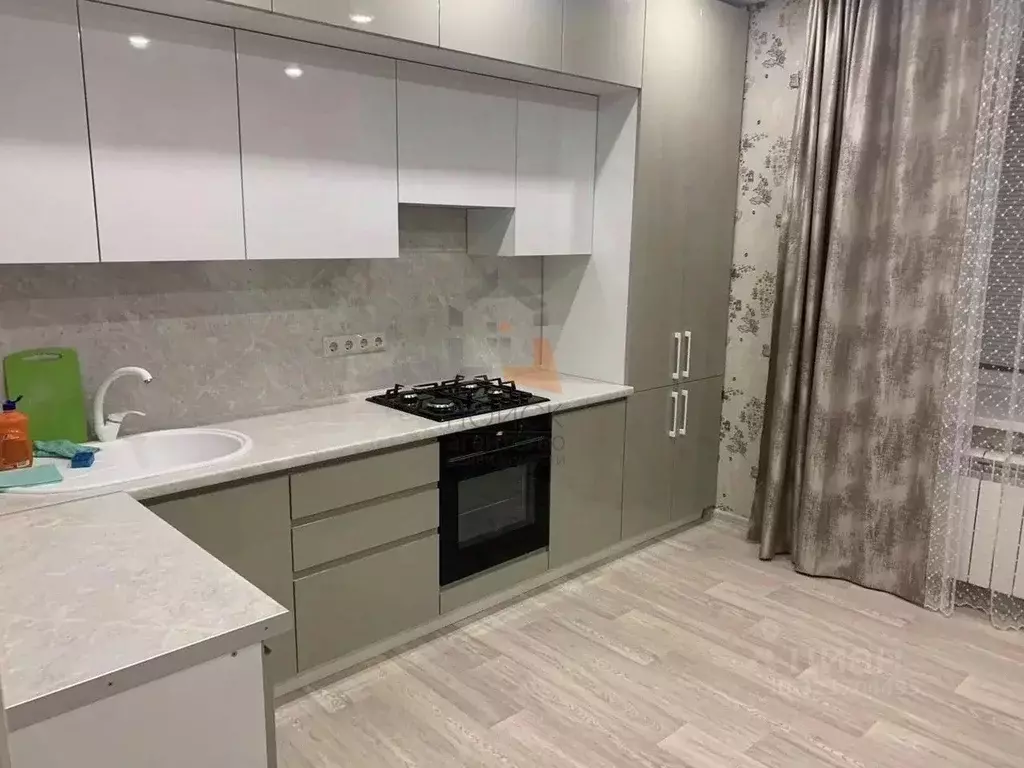 2-к кв. Татарстан, Казань ул. Сибгата Хакима, 37 (60.0 м) - Фото 0