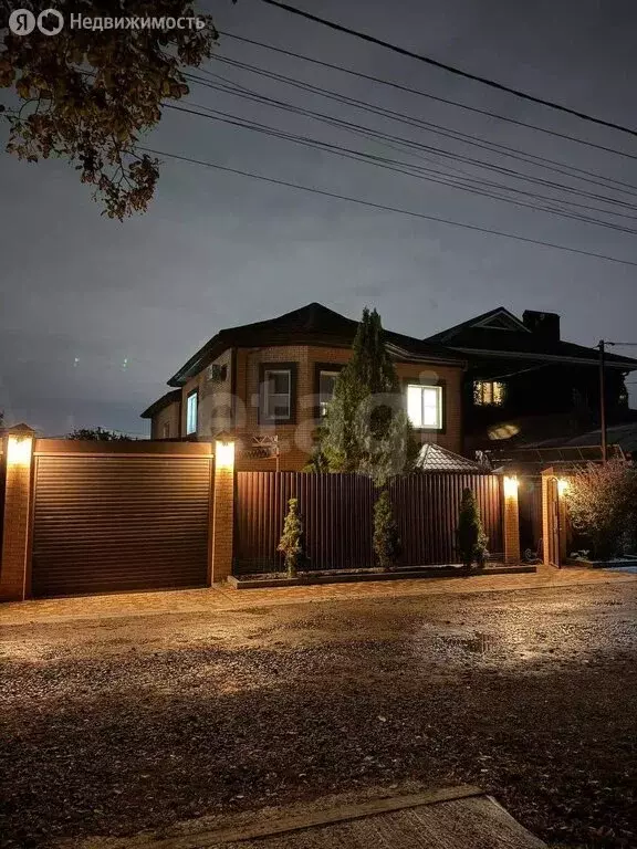 Дом в Ростов-на-Дону, улица Шостаковича (110 м) - Фото 1