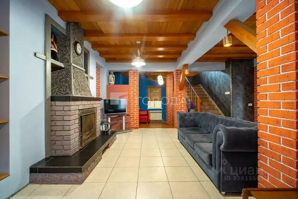 Дом в Новосибирская область, Новосибирск ул. Лобачевского, 30 (250 м) - Фото 2