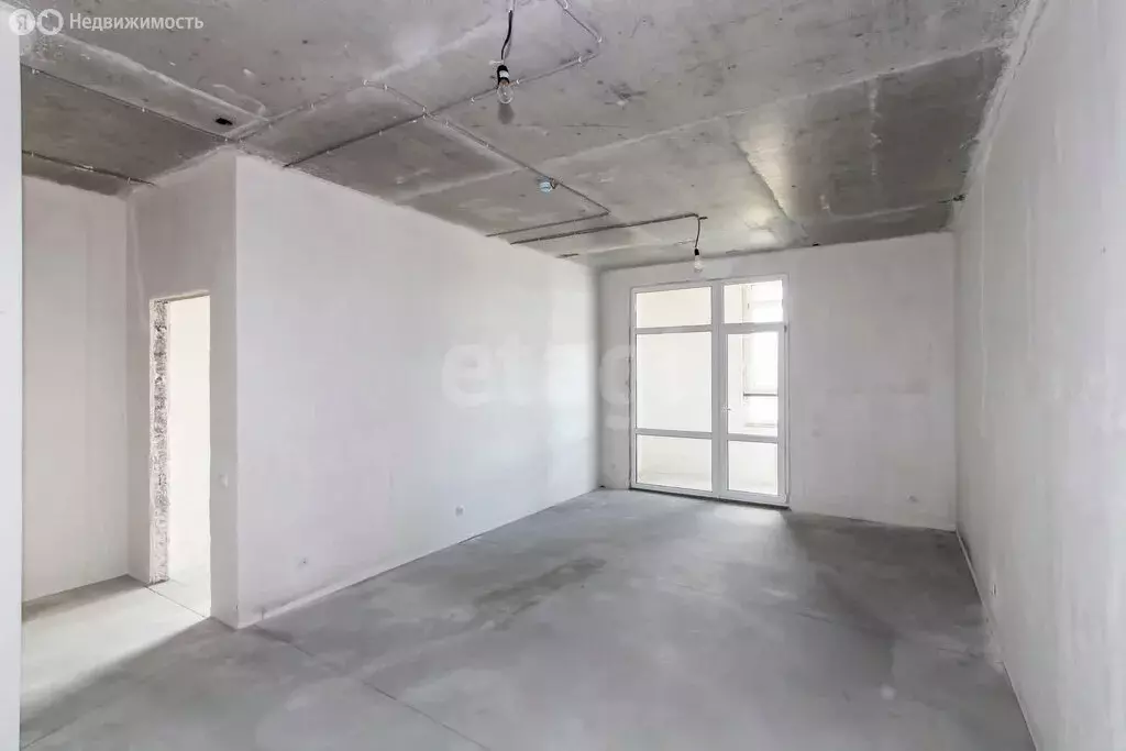 1-комнатная квартира: Тюмень, улица Евгения Войнова, 7 (60.97 м) - Фото 1