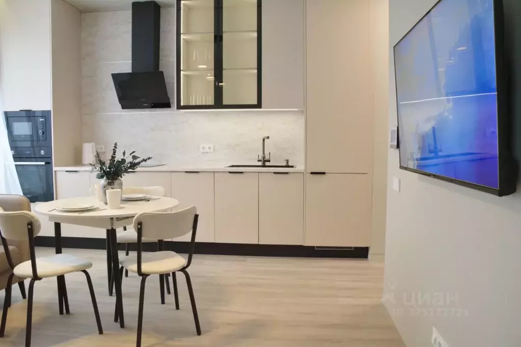 2-к кв. Москва ул. Николая Озерова, 8к1 (49.8 м) - Фото 2