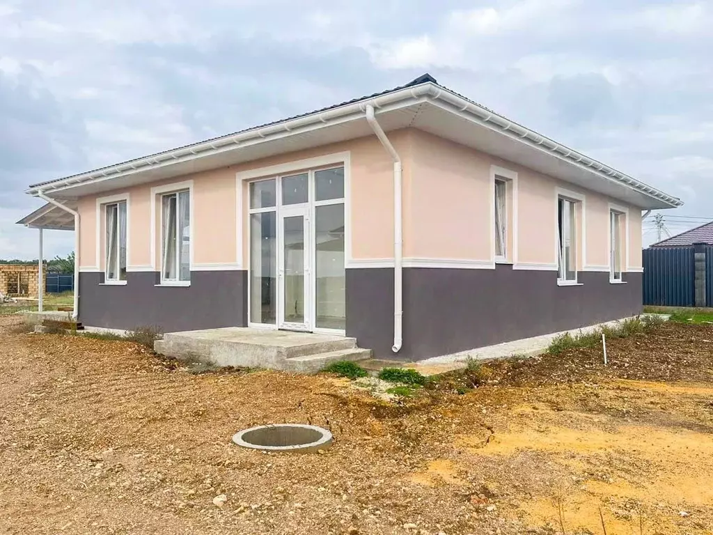 Дом в Крым, Симферопольский район, Мирновское с/пос, Таврический кп ... - Фото 1