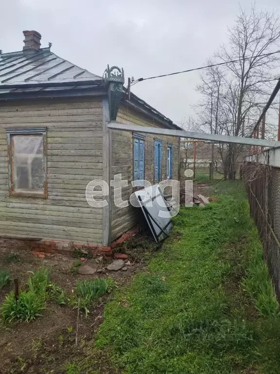 Дом в Краснодарский край, Ейский район, Ясенская ст-ца ул. Толстого ... - Фото 1