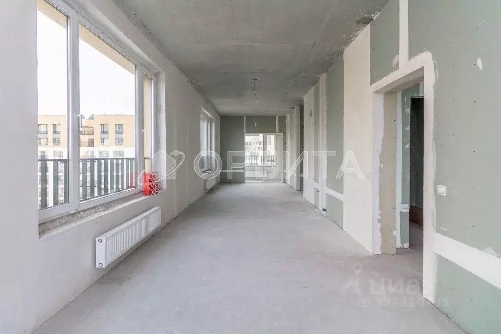 3-к кв. Тюменская область, Тюмень ДОК мкр, ул. Воронинская, 45 (120.7 ... - Фото 1