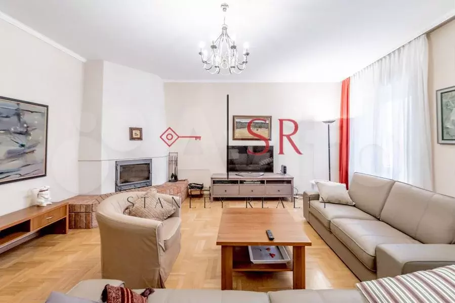 4-к. квартира, 130 м, 3/5 эт. - Фото 1