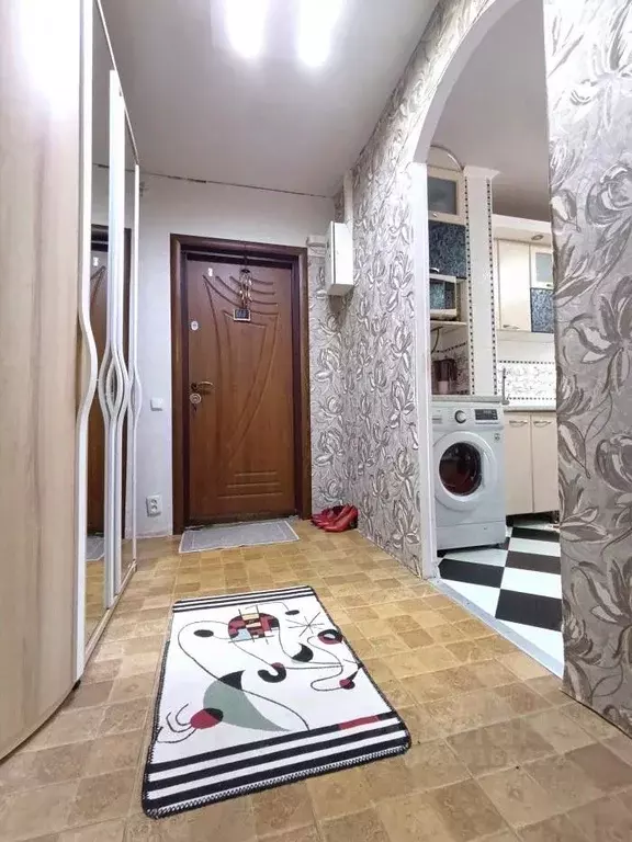 3-к кв. Крым, Евпатория городской округ, Мирный пгт ул. Сырникова, 30 ... - Фото 1