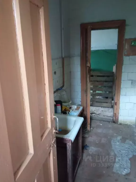 Помещение свободного назначения в Псковская область, Великие Луки ... - Фото 2